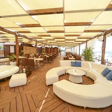 Gelso Bianco * Campofelice Di Roccella